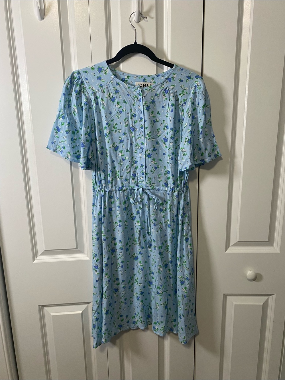 NWT Ichi Sample Light Blue Floral Button Front Tie Waist Dress